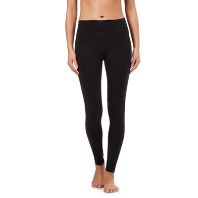 Black shapewear leggings